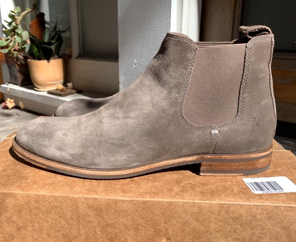 FRYE Men's Sam Chelsea Boot, Charcoal Suede, 11M